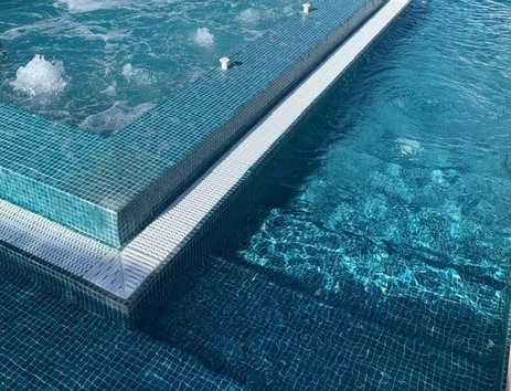 Verde Spanish PVC Dot Mounted Glass Pool-Mosaic 7533