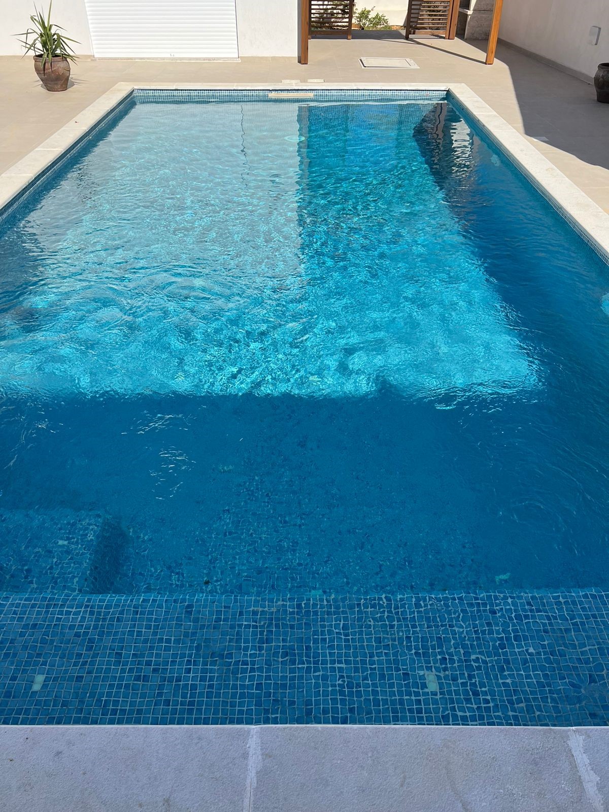 25x25mm Phiphi Blue Spanish Polyurethane Cord Glass Pool-Mosaic, Piece size 25x25mm, Sheet Size 311x467mm 75760