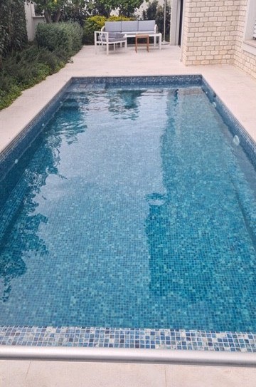 Malawi Blue Spanish Polyurethane Cord Glass Pool-Mosaic 7695