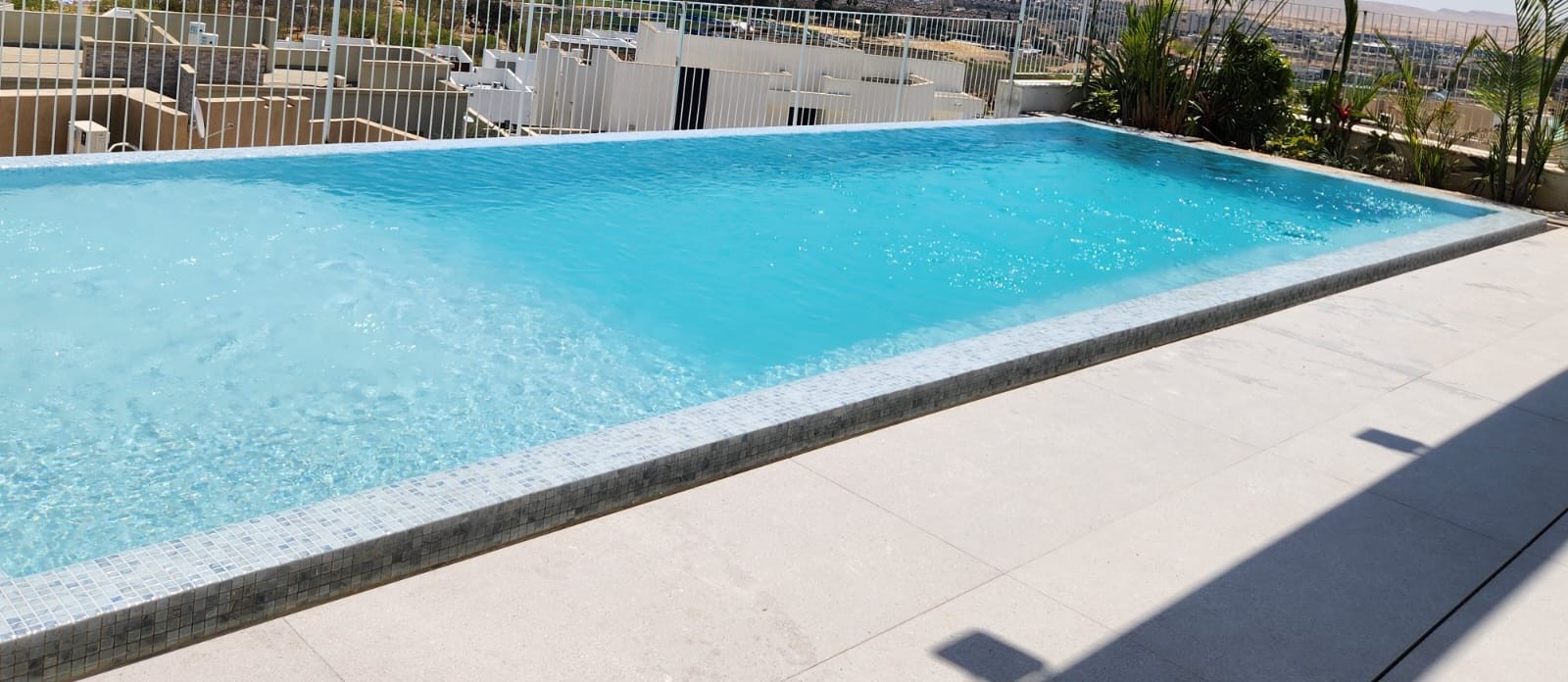 Oasis Oyster Spanish Polyurethane Cord Glass Pool Mosaic 7749