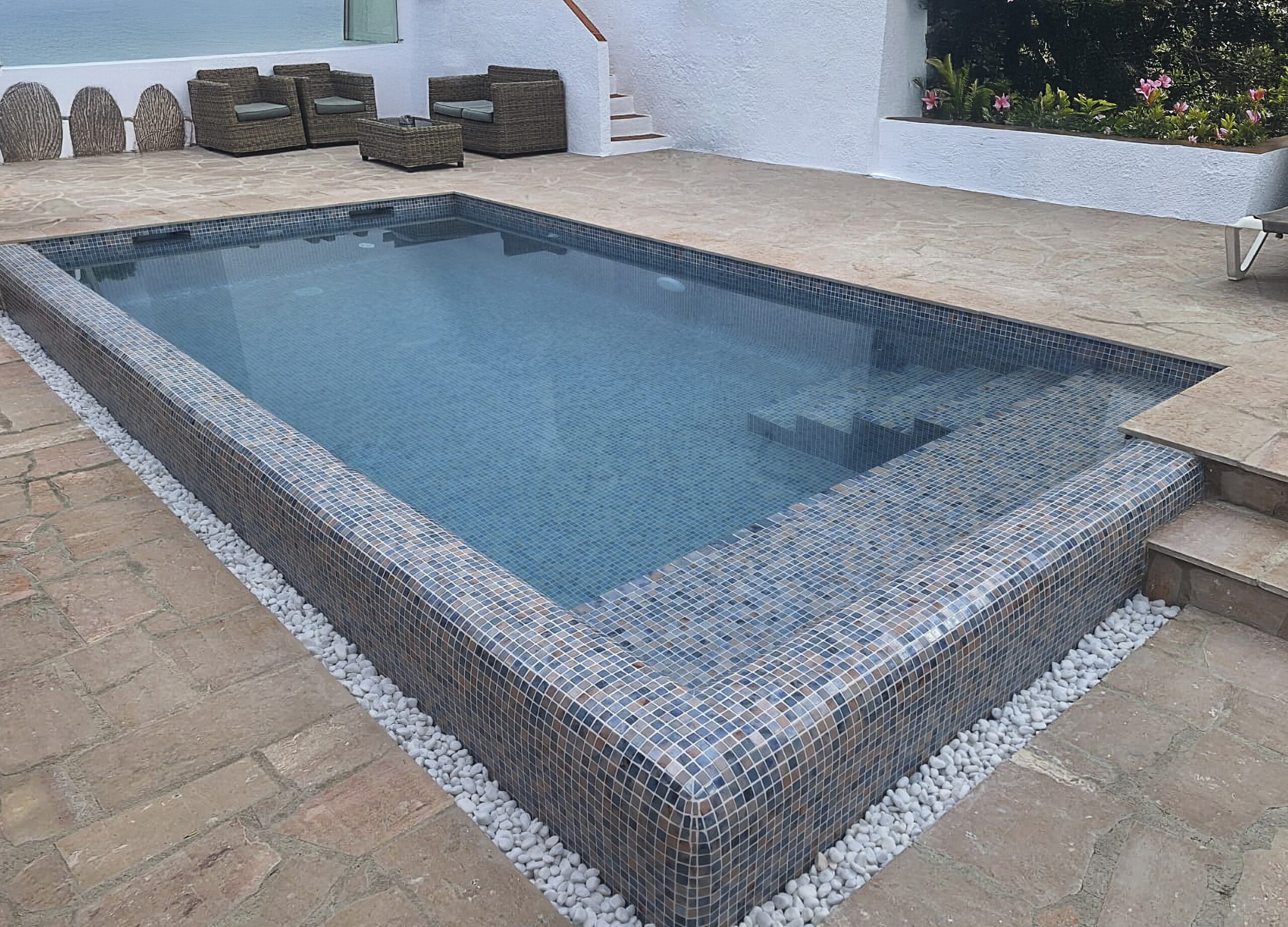 Oasis Blush Spanish Polyurethane Cord Glass Pool-Mosaic 7751